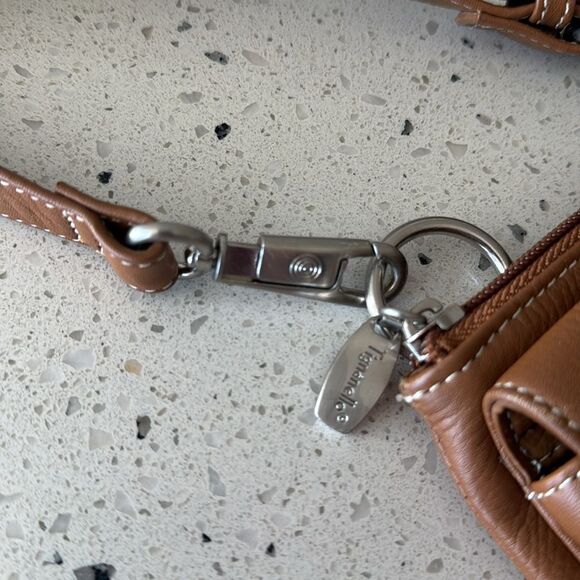 Tignanello Genuine Brown Leather Crossbody Travel Casual Shoulder Bag Versatile - Picture 11 of 13